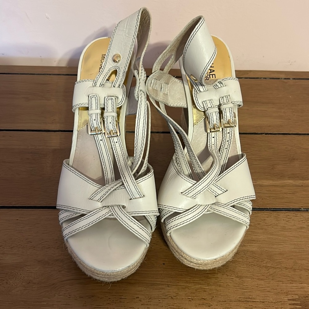 Michael Kors crème sandals